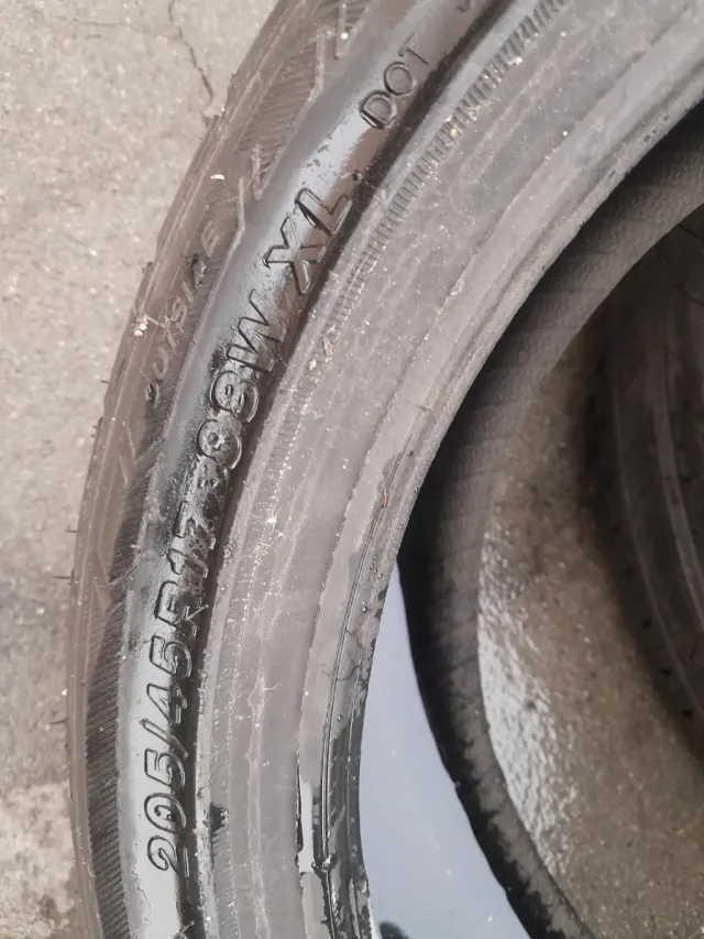 Neumático 205/45 R17 88W Nuevo