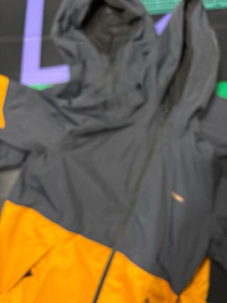 Chubasquero Quechua Talla 10-11