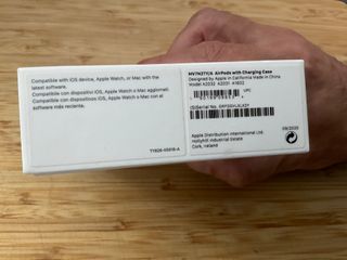 AirPods con estuche de carga MV7NZTY/A