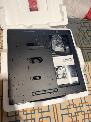 Caja PC Thermaltake Core P1