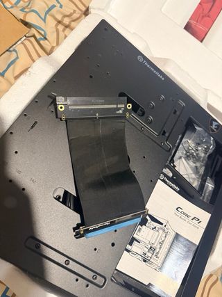 Caja PC Thermaltake Core P1