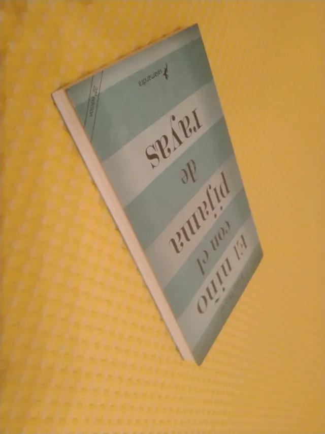 El Nino con el Pijama de Rayas (Spanish Edition)