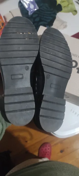 Zapatos Victoria Negros Nuevos