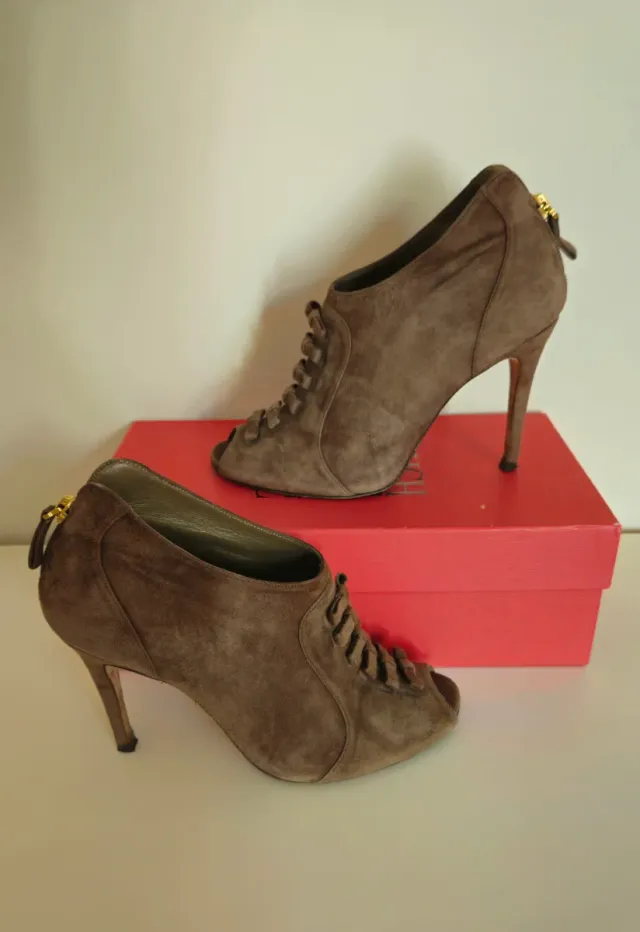 Carolina Herrera botines Talla 38 Marrones