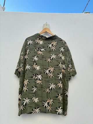 Camisa H&M Palmeras Verde Talla M