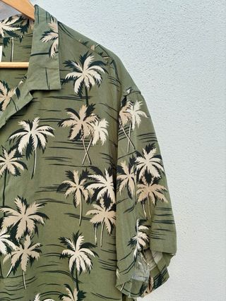 Camisa H&M Palmeras Verde Talla M