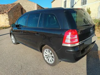 Opel Zafira 2015