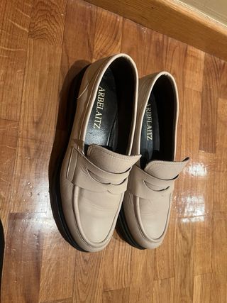 Mocasines Arbelaitz Piel color Crema