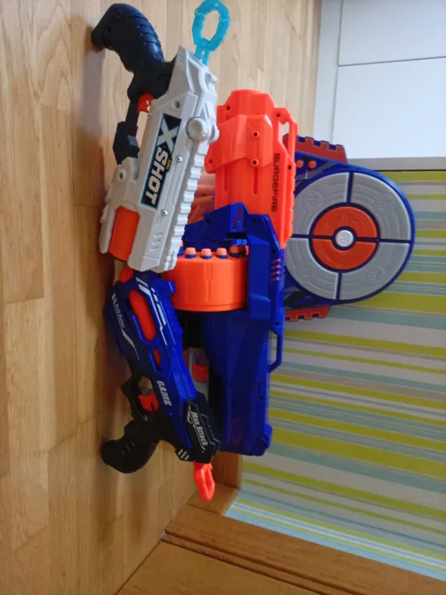 3 Pistolas X-Shot, Nerf ,Diana y balas