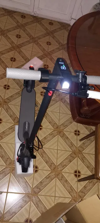 Patinete Eléctrico Nuevo en Caja