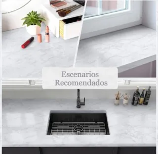 Papel adhesivo marmol blanco con vetas grises.