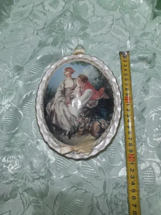 Quadro in ceramica con scena romantica