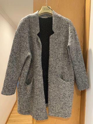 Abrigo gris Zara