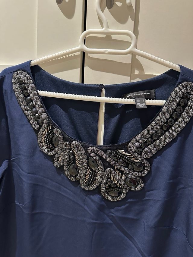 Vestido azul Mango con pedrería