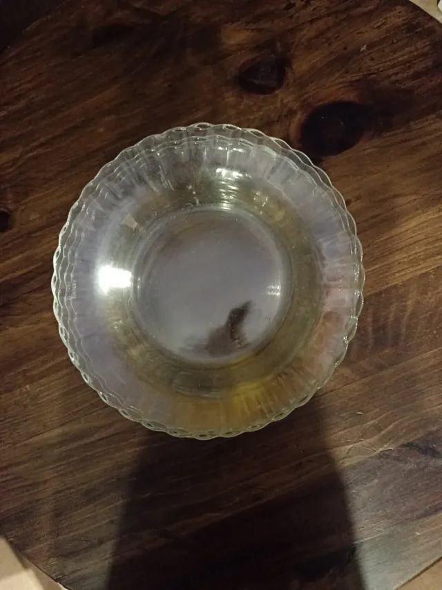 Platos de cristal vintage con borde ondulado