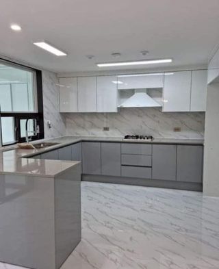 Construcción y reformas parciales y totales.