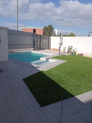 Construcción y reformas parciales y totales.