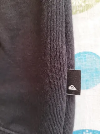 Sudadera Quiksilver original a estrenar.