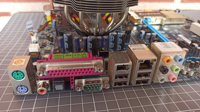 Placa Base Gigabyte GA-M55S-S3 + AMD Athlon 64 X2 