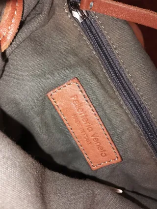 Bolso de piel marrón