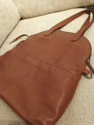 Bolso de piel marrón