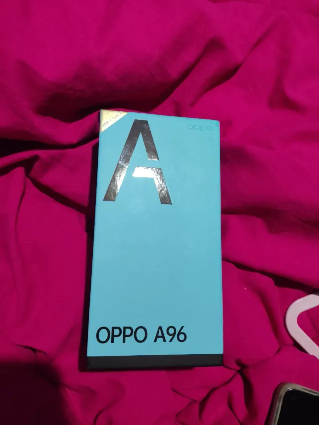 Teléfono Oppo A96