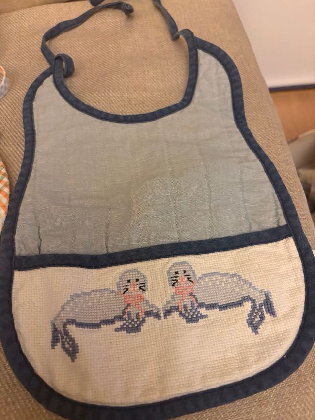 Conjunto de Roupa de Bebé: Chapéu, Babadores e Meias