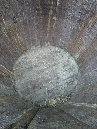 Due antichi tini da vino in legno