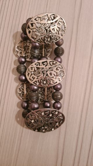 Pulsera elástica con abalorios colores y plateados