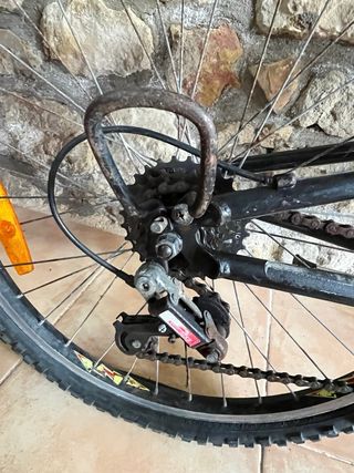 Bicicleta Decathlon Rockrider Negra y Verde