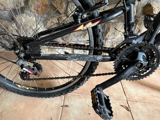 Bicicleta Decathlon Rockrider Negra y Verde