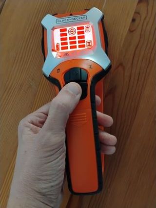 Detector 3 en 1, metal, estructuras y cables.