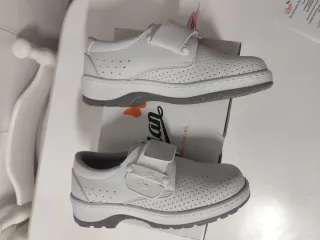 Zapatos Dian blancos microfibra técnica