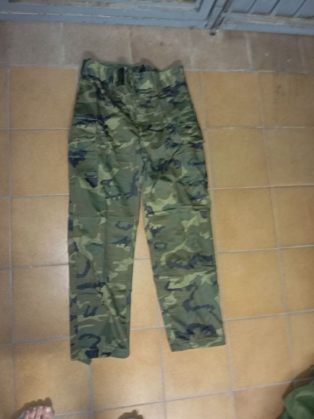 Pack ropa militar verde  año 1995