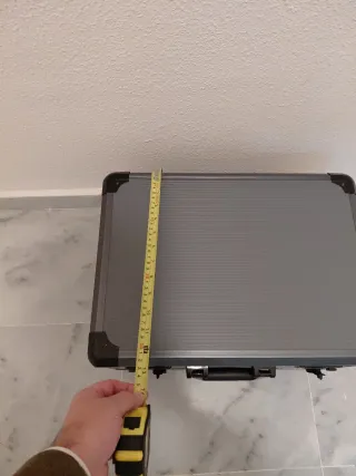 Maletín Aluminio con cerraduras