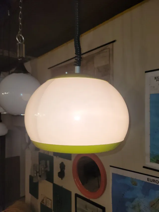 Lampadario Stilux Milano anni '70 giallo