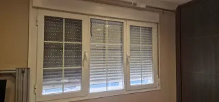 Ventana aluminio blanca