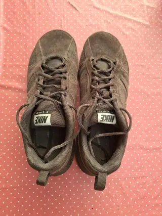Zapatillas Nike T-Lite XI