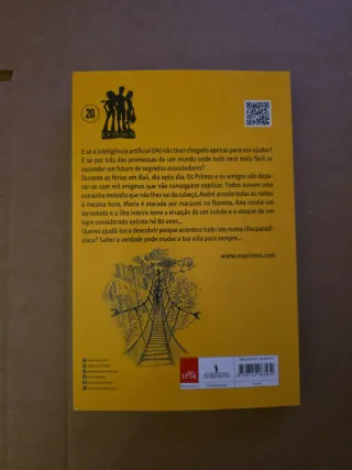 Livro infantil A Ilha dos Mil Enigmas