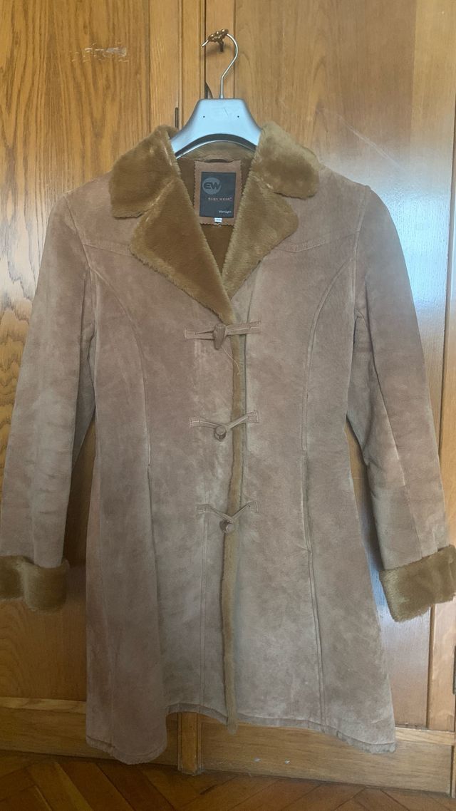 Abrigo de piel EW marrón