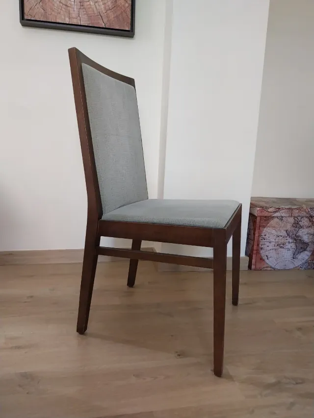Silla de comedor madera y tela