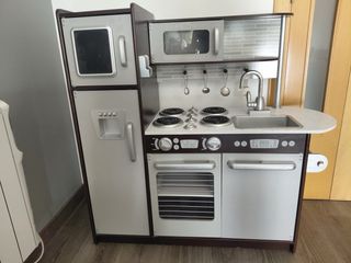 Cocinita de juguete madera