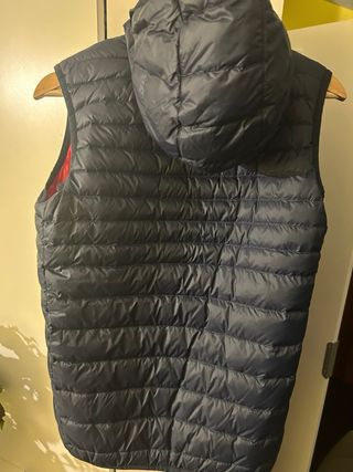 Chaleco Boss reversible rojo y negro