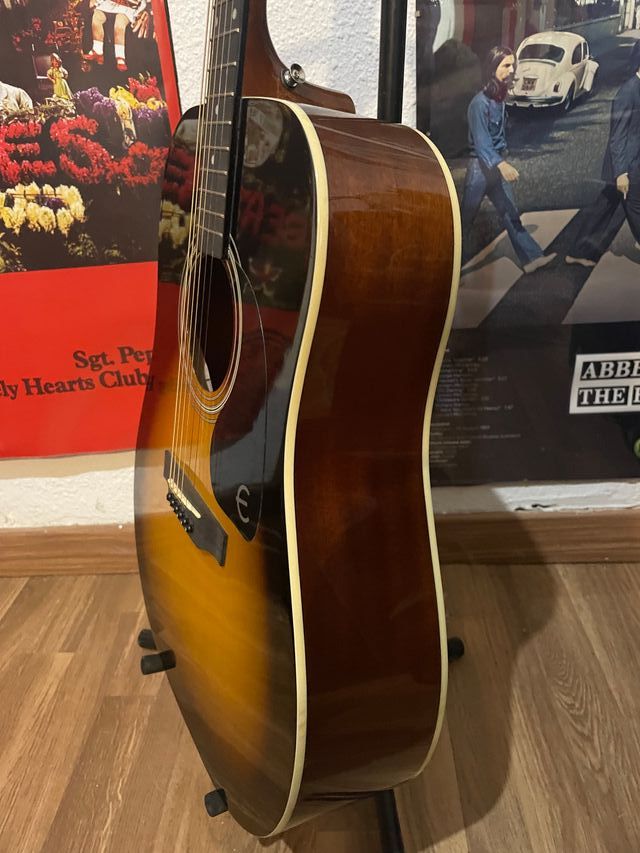 Guitarra Acústica Epiphone DR-100