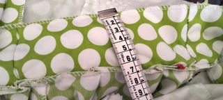 Traje Flamenca Niña Lunares Verde y Rojo