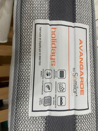 Cama completa: somier, colchón y almohada