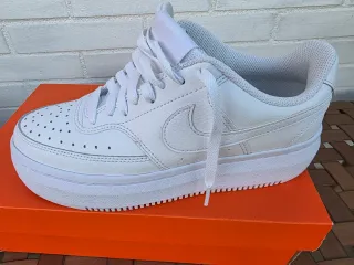 Zapatillas Nike Court Vision Alta Blancas