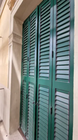 Puertas venecianas balcón librillo