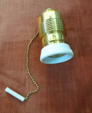 PORTALAMPADA (n 1 pezzo) CON INTERRUTTORE A CATENA