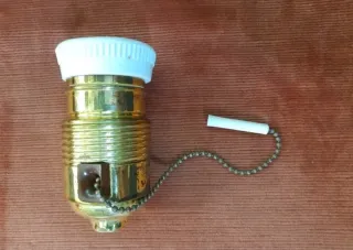 PORTALAMPADA (n 1 pezzo) CON INTERRUTTORE A CATENA